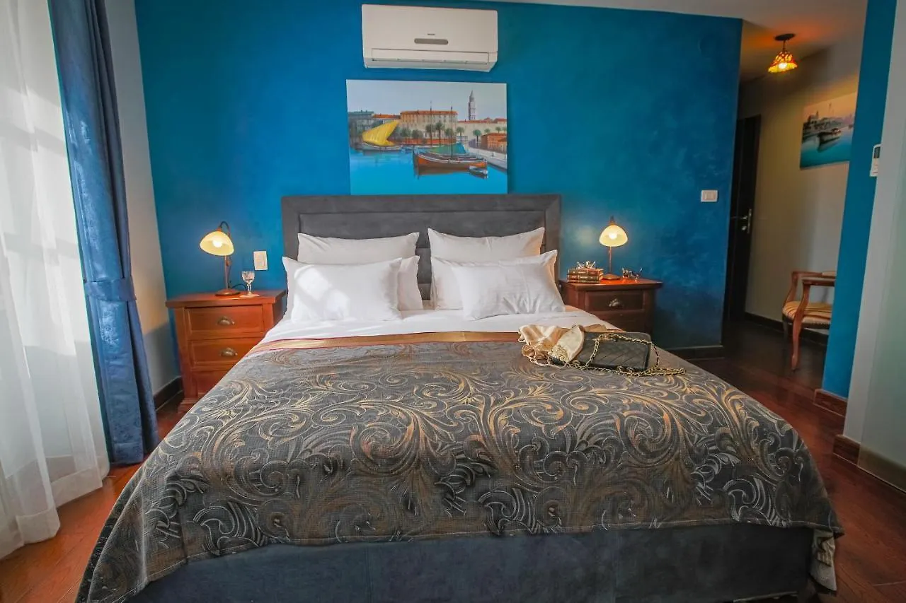 Bed and breakfast Theatre Luxury Rooms Split