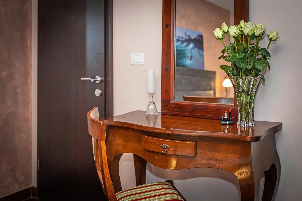 Theatre Luxury Rooms Split