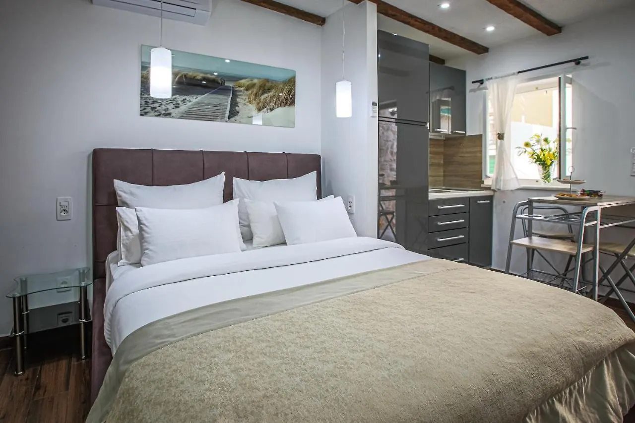 Theatre Luxury Rooms Split 4*,